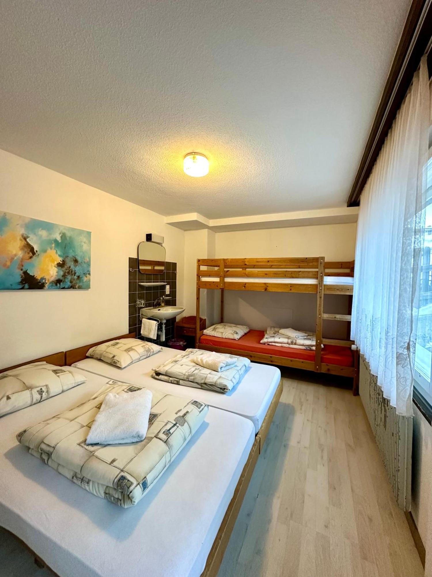 Holiday House Laerchenheim Saas-Balen Bagian luar foto