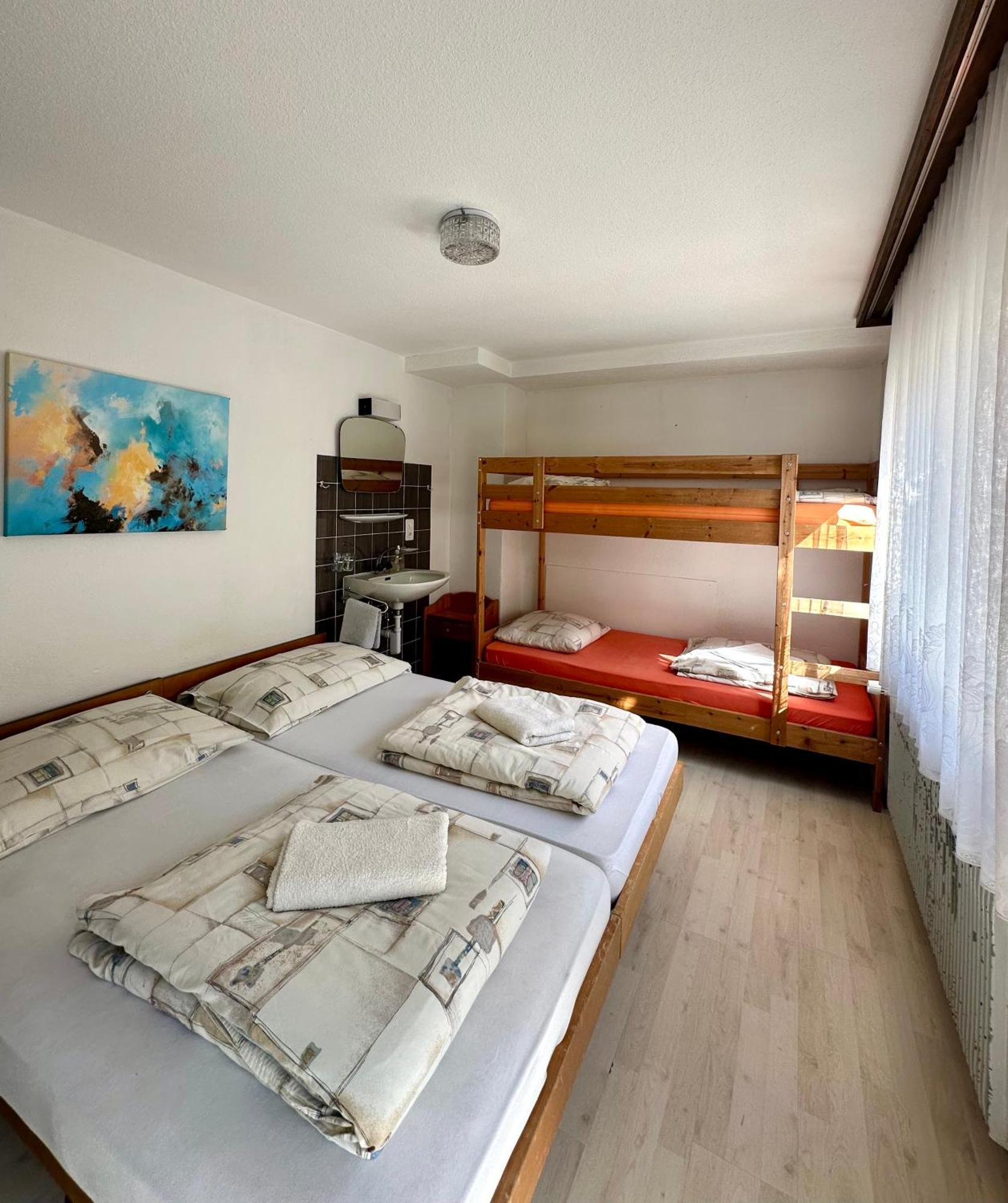 Holiday House Laerchenheim Saas-Balen Bagian luar foto